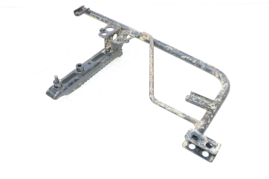 photo de FRONT RIGHT FOOTREST KYMCO MXU R 250 (2004 - 2010) - Zoom on usage condition