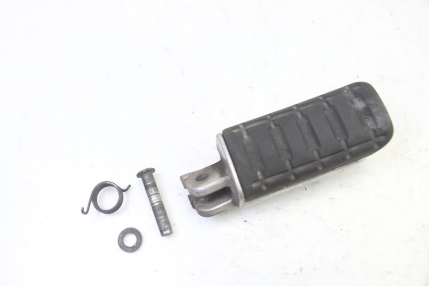 photo de FRONT RIGHT FOOTREST HONDA NTV DEAUVILLE 650 (2001 - 2006) - Component detail