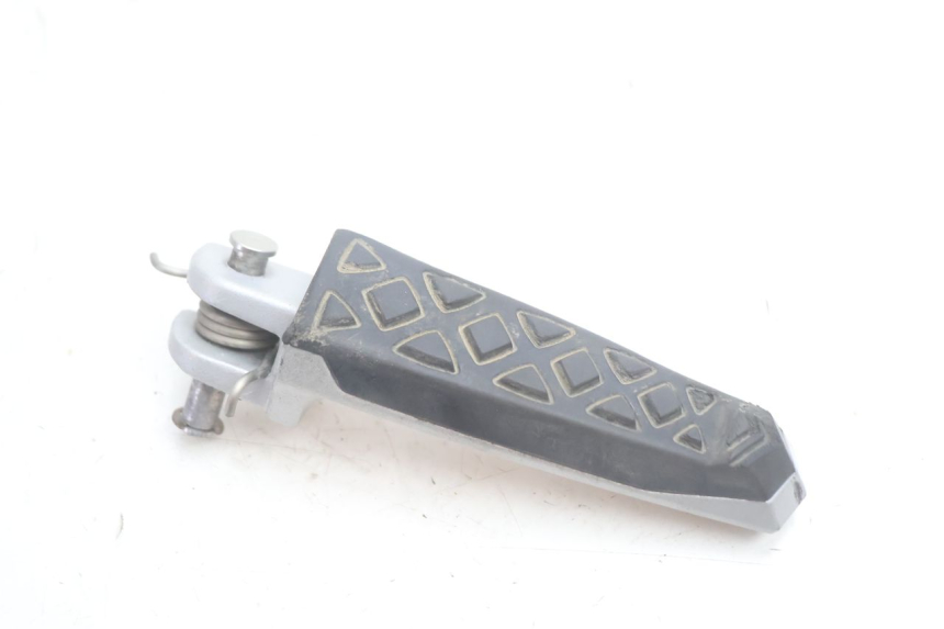 photo de FRONT RIGHT FOOTREST CAN-AM SPYDER RS 1000 (2008 - 2012) - Component detail