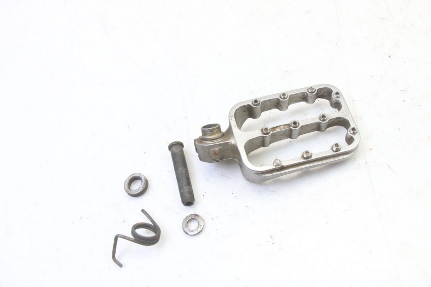 photo de FRONT RIGHT FOOTREST KTM SUPERENDURO R 950 (2005 - 2009) - Main view