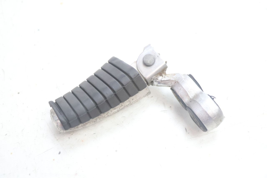 photo de FRONT RIGHT FOOTREST YAMAHA XV VIRAGO 535 (1988 - 2004) - Surface and material condition