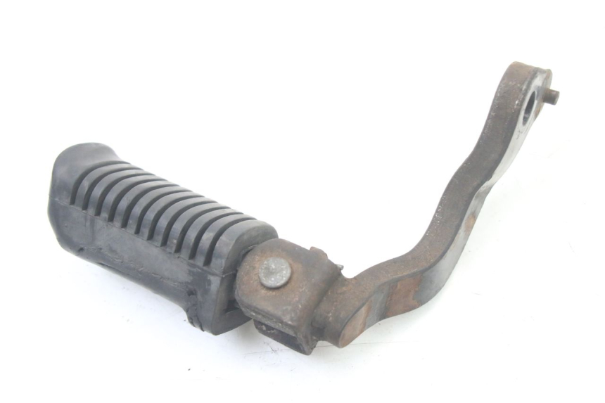 photo de FRONT RIGHT FOOTREST YAMAHA SR 125 (1982 - 2003) - Technical close-up