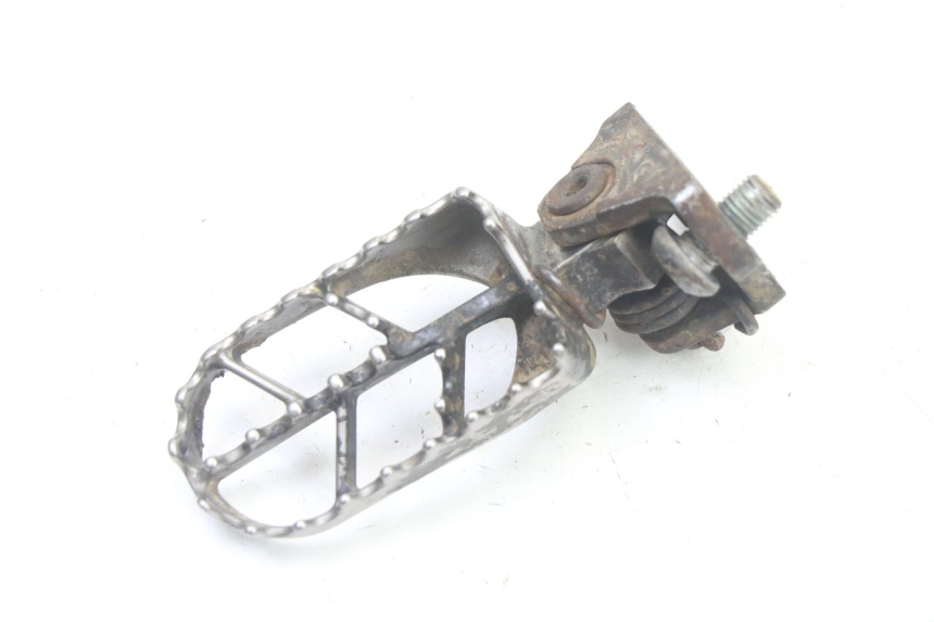 photo de FRONT RIGHT FOOTREST YAMAHA YZ-F YZF 250 (2007 - 2013) - Zoom on usage condition