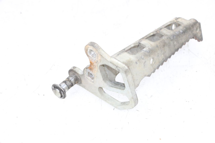 photo de FRONT RIGHT FOOTREST YAMAHA YFM R RAPTOR 250 (2008 - 2014) - Component detail