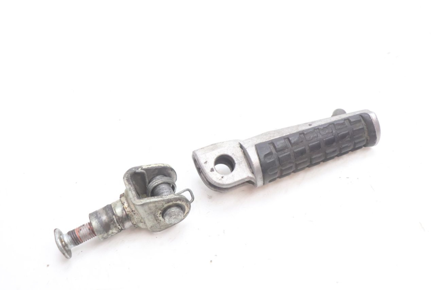 photo de RIGHT FRONT FOOTREST KAWASAKI ZX-6R ZX6R 600 (1995 - 1997) - Main view
