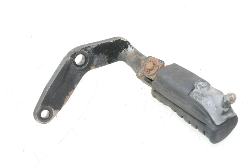 photo de FRONT LEFT FOOTREST HONDA CB TWO FIFTY 250 (1991 - 2002) - Alternative perspective