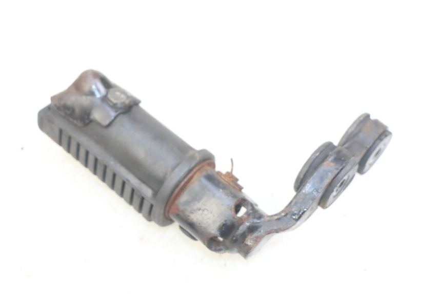 photo de LEFT FRONT FOOTREST HONDA CM 125 (1983 - 2003) - Technical close-up