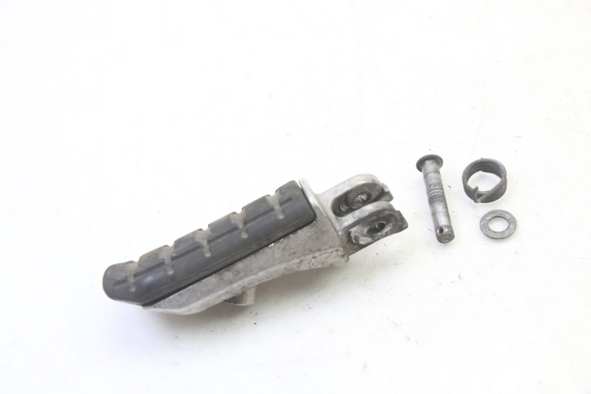 photo de FRONT LEFT FOOTREST HONDA NTV DEAUVILLE 650 (2001 - 2006) - Component detail