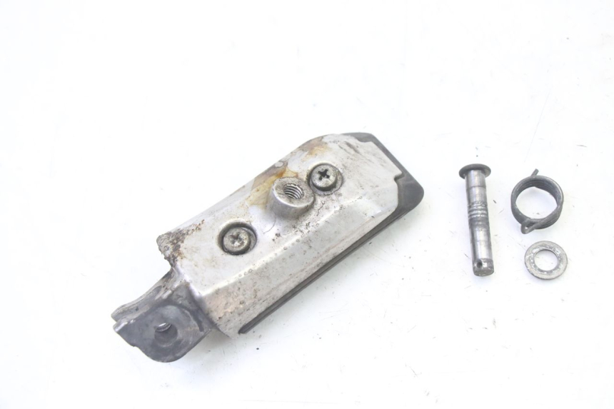 photo de FRONT LEFT FOOTREST HONDA NTV DEAUVILLE 650 (2001 - 2006) - Technical close-up