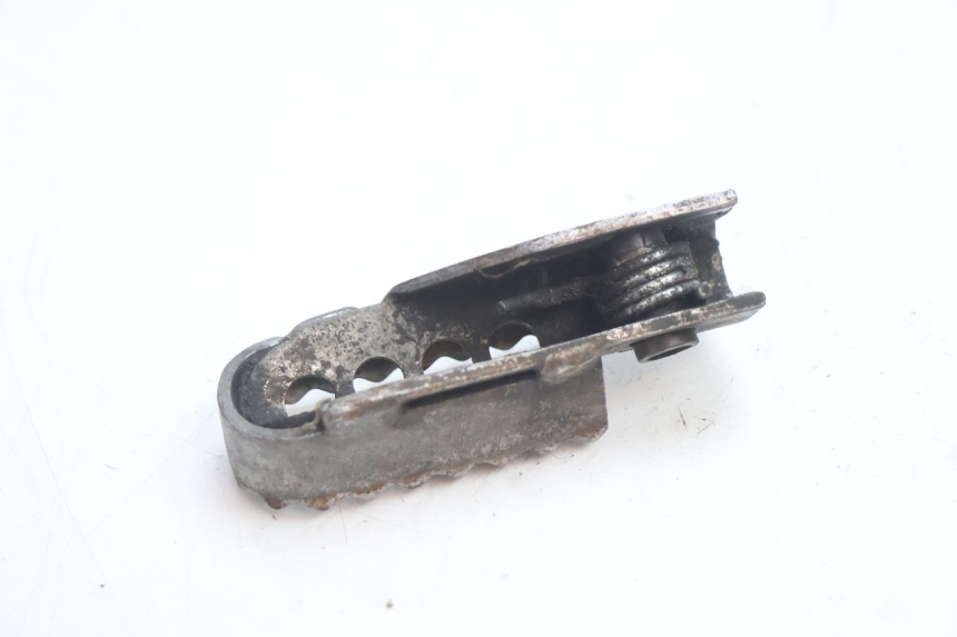 photo de FRONT LEFT FOOTREST DERBI SENDA 50 (2003 - 2005) - Alternative perspective