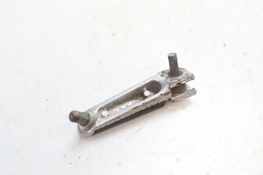 photo de FRONT LEFT FOOTREST SUZUKI SV S 650 (2003 - 2009) - Alternative perspective