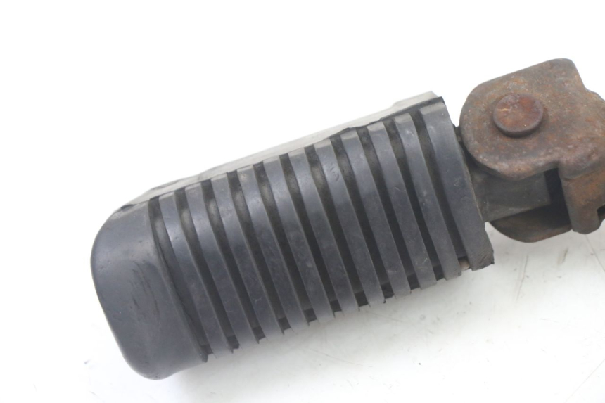 photo de FRONT LEFT FOOTREST YAMAHA SR 125 (1982 - 2003) - Component detail