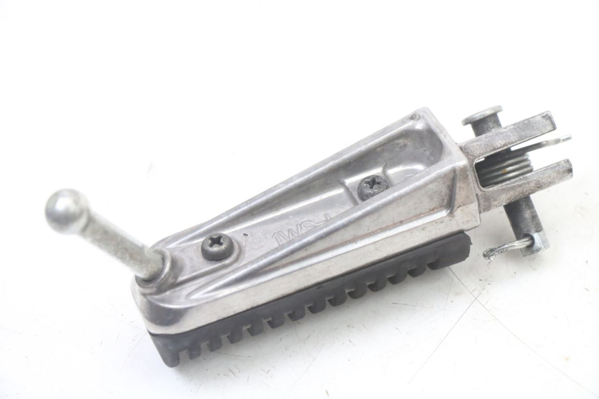 photo de FRONT LEFT FOOTREST YAMAHA TRACER 7 700 (2020 - 2024) - Technical close-up