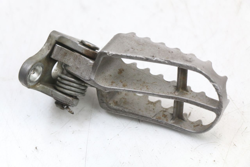 photo de LEFT FRONT FOOTREST YAMAHA YZ 125 (2017 - 2021) - Product overview