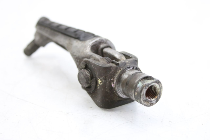 photo de LEFT FRONT FOOTREST KAWASAKI ZEPHYR 1100 ( - 1995) - Fixing points details