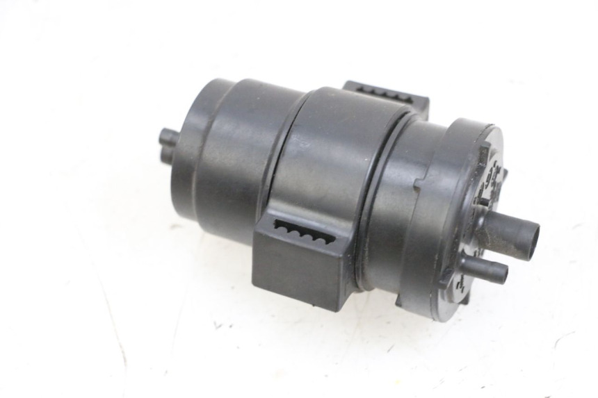 photo de CANISTER PEUGEOT SPEEDFIGHT 4 4T EFI 50 (2021 - 2025) - Zoom on usage condition