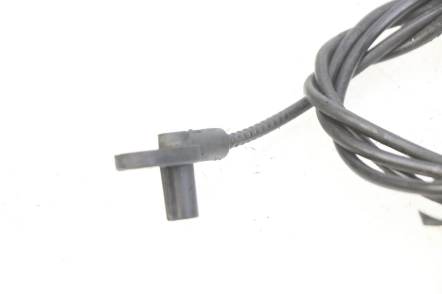 photo de REAR ABS SENSOR HONDA CB R 1000 (2018 - 2023) - Zoom on usage condition