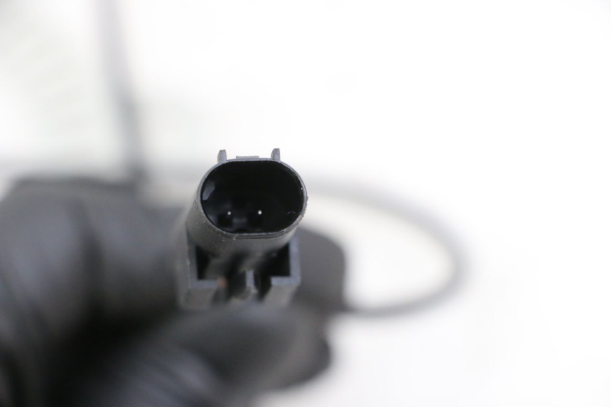 photo de REAR ABS SENSOR ROYAL ENFIELD CONTINENTAL GT 650 (2019 - 2024) - Zoom on usage condition