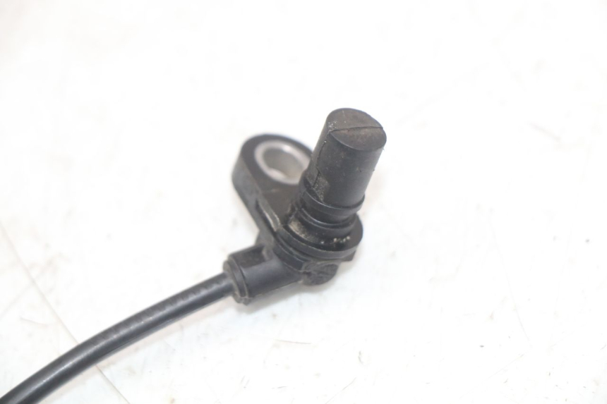photo de REAR ABS SENSOR HUSQVARNA SVARTPILEN 401 (2018 - 2023) - Alternative perspective
