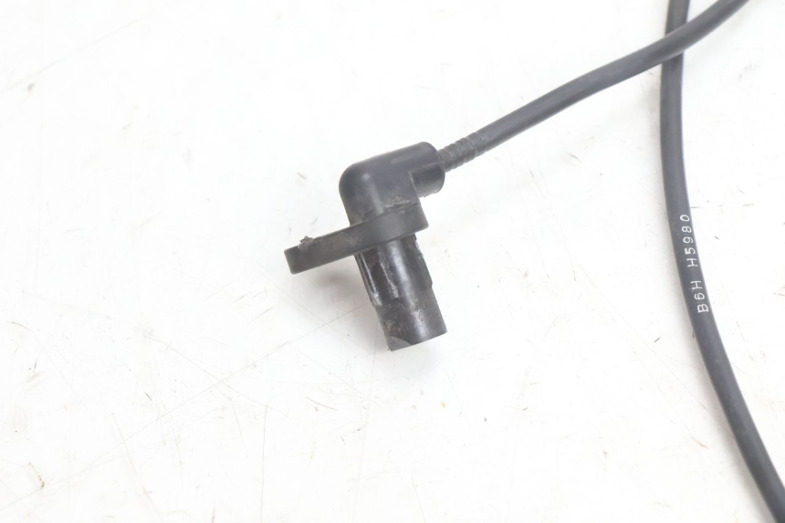 photo de REAR ABS SENSOR YAMAHA N-MAX NMAX 125 (2021 - 2024) - Alternative perspective