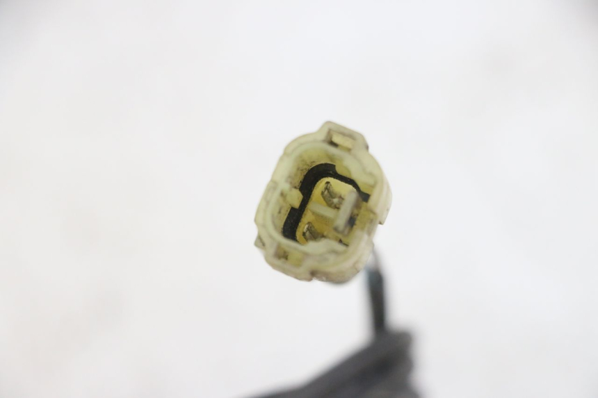 photo de REAR ABS SENSOR PEUGEOT SATELIS 125 (2013 - 2018) - Zoom on usage condition