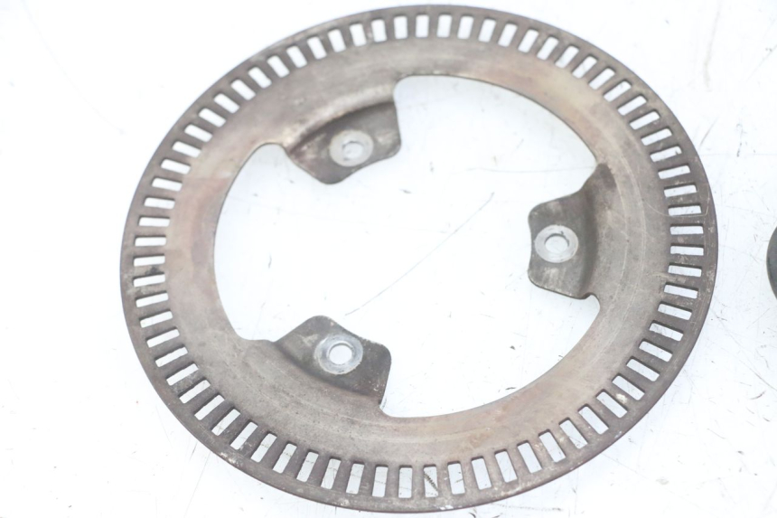 photo de REAR ABS SENSOR PEUGEOT SATELIS 125 (2013 - 2018) - Fixing points details