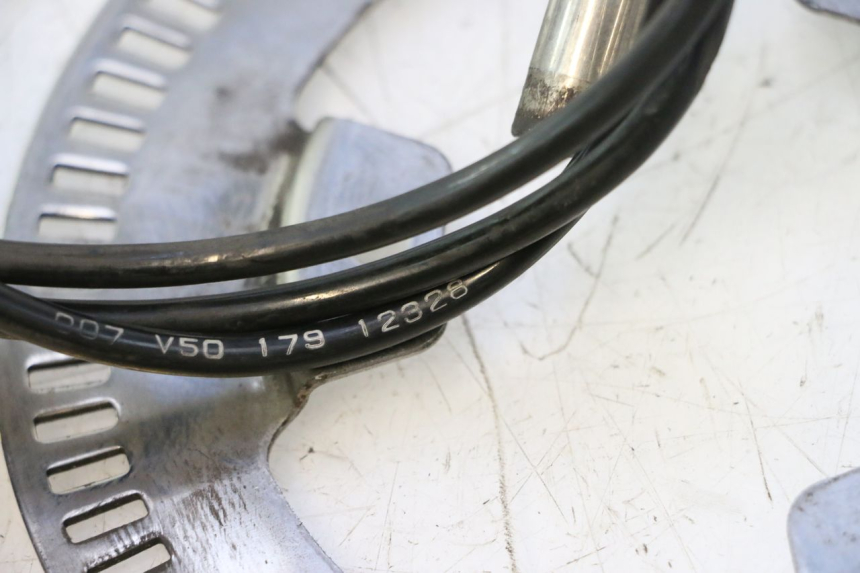 photo de REAR ABS SENSOR PEUGEOT SATELIS 125 (2013 - 2018) - Zoom on usage condition