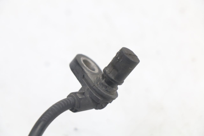 photo de REAR ABS SENSOR SUZUKI BURGMAN 125 (2018 - 2021) - Alternative perspective