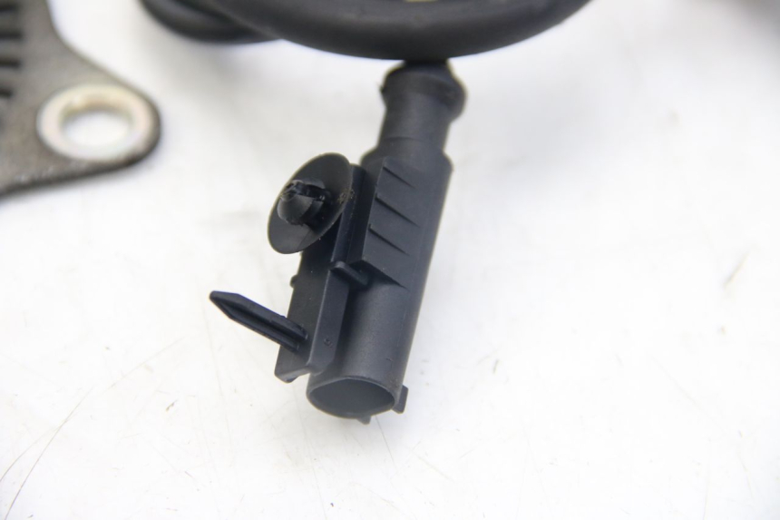 photo de REAR ABS SENSOR KAWASAKI Z ABS 1000 (2014 - 2020) - Alternative perspective