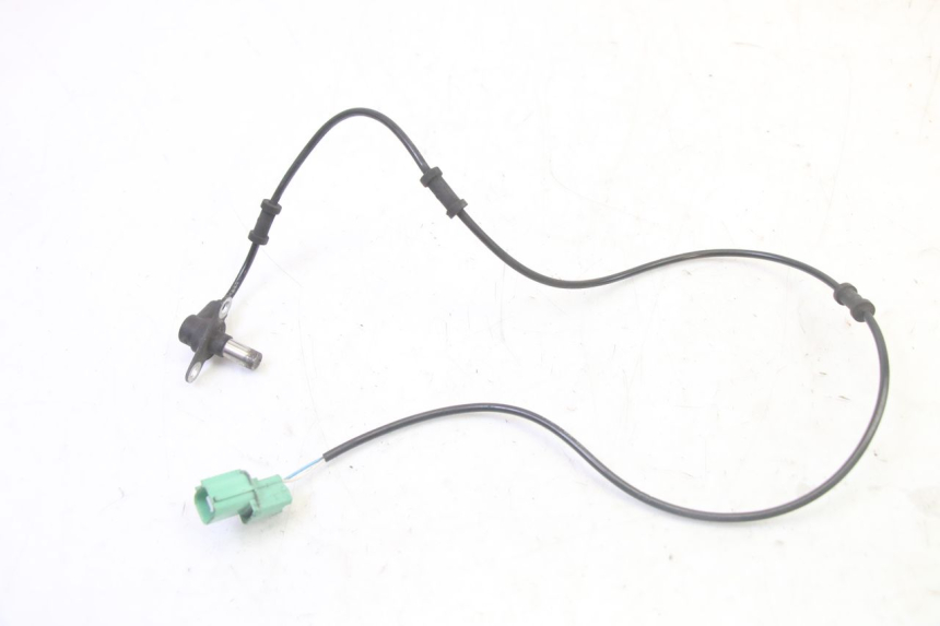 photo de FRONT ABS SENSOR HONDA FES S-WING SWING ABS 125 (2007 - 2015) - Technical close-up