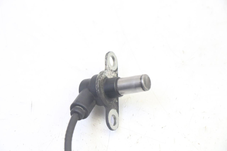photo de FRONT ABS SENSOR HONDA FES S-WING SWING ABS 125 (2007 - 2015) - Alternative perspective