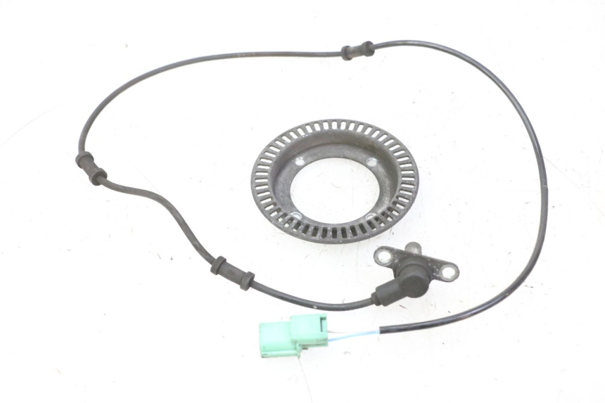 photo de FRONT ABS SENSOR HONDA FES S-WING SWING ABS 125 (2007 - 2015) - Fixing points details