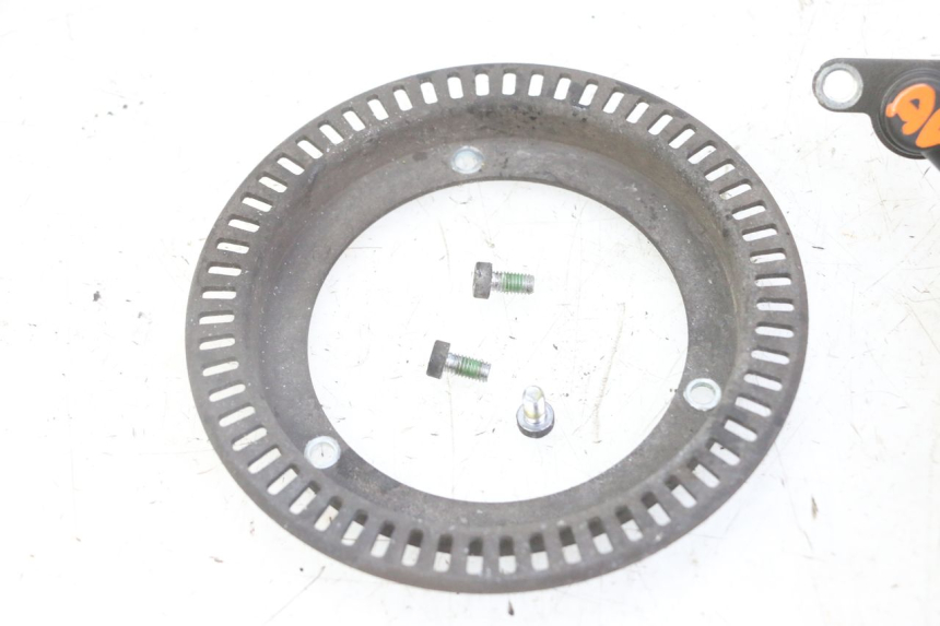 photo de FRONT ABS SENSOR HONDA FORZA ABS 300 (2013 - 2017) - Surface and material condition