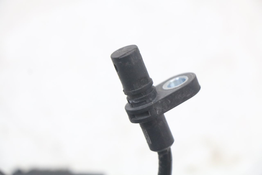 photo de FRONT ABS SENSOR MASAI SCRAMBLER SPORT 125 (2021 - 2025) - Technical close-up