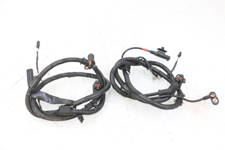 photo de FRONT ABS SENSOR PIAGGIO MP3 HPE 300 (2019 - 2026) - Alternative perspective