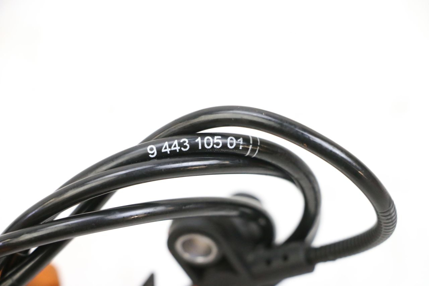 photo de FRONT ABS SENSOR BMW R GS 1250 (2021 - 2024) - Zoom on usage condition