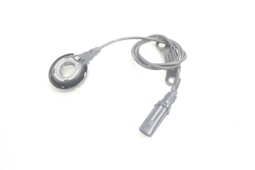 photo de FRONT ABS SENSOR HARLEY DAVIDSON ROAD GLIDE FLTRXSE 1920 (2018 - 2022) - Alternative perspective