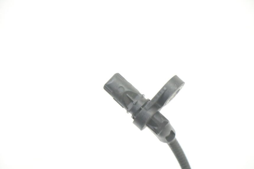 photo de FRONT ABS SENSOR ROYAL ENFIELD HYMALAYAN 410 (2016 - 2023) - Zoom on usage condition