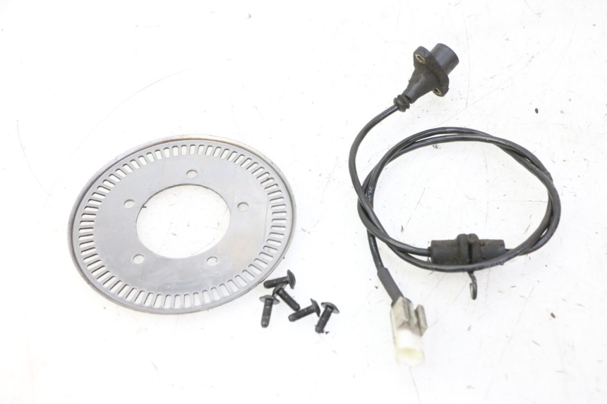 photo de FRONT ABS SENSOR PEUGEOT SATELIS 125 (2006 - 2009) - Alternative perspective