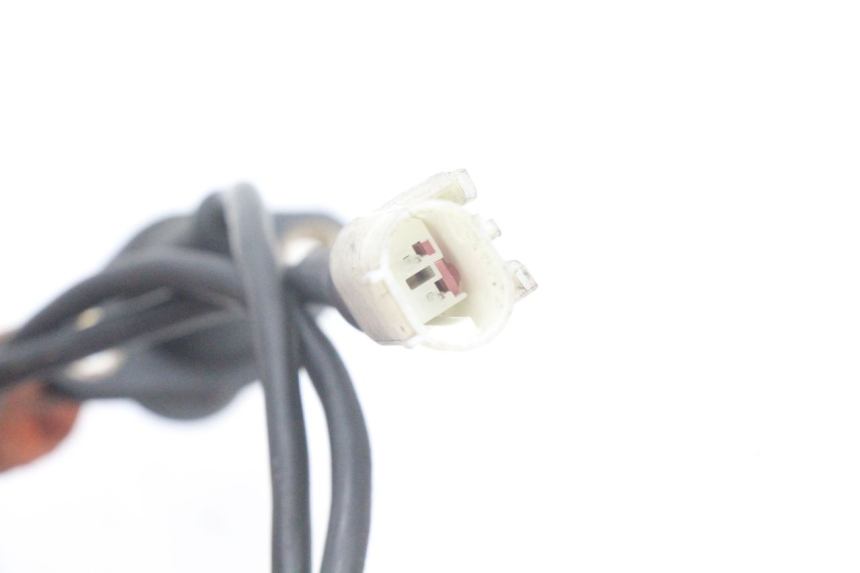 photo de FRONT ABS SENSOR PEUGEOT SATELIS 125 (2006 - 2009) - Alternative perspective