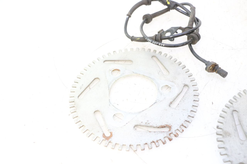 photo de FRONT ABS SENSOR CAN-AM SPYDER RS 1000 (2008 - 2012) - High-resolution close-up