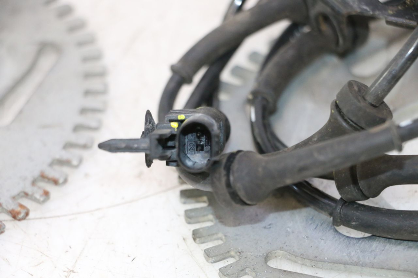 photo de FRONT ABS SENSOR CAN-AM SPYDER RS 1000 (2008 - 2012) - Product overview