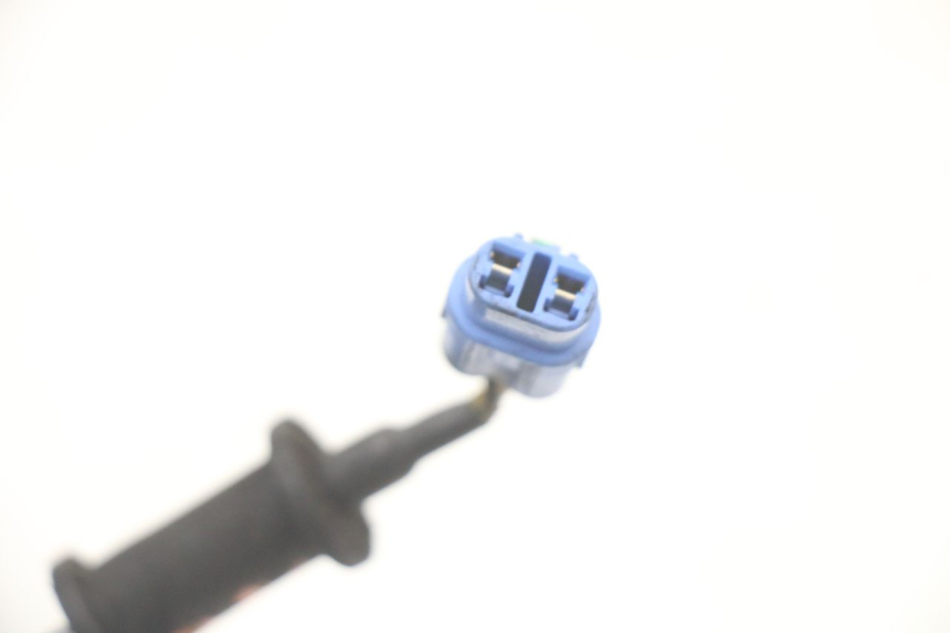 photo de FRONT ABS SENSOR SUZUKI BURGMAN 125 (2018 - 2021) - Fixing points details