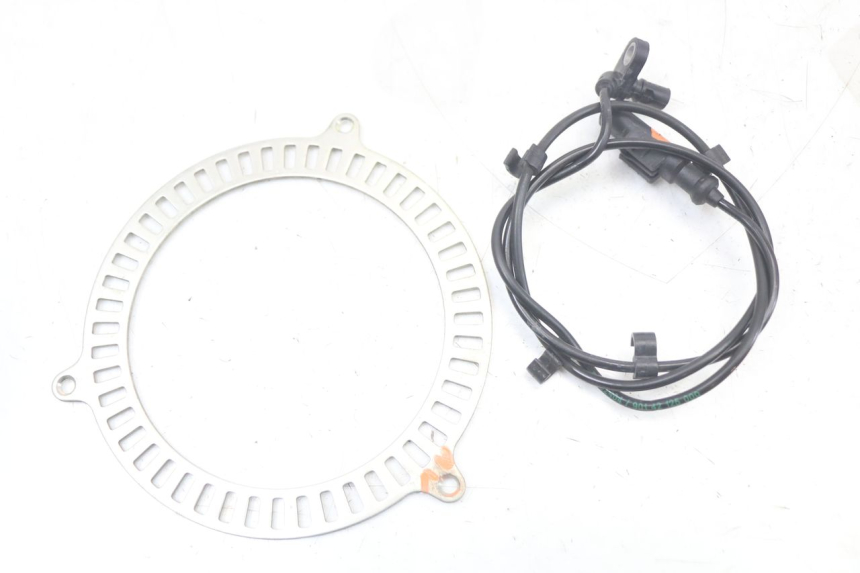photo de FRONT ABS SENSOR HUSQVARNA SVARTPILEN 401 (2018 - 2023) - Zoom on usage condition