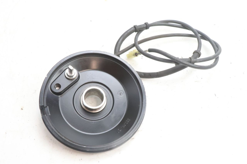 photo de FRONT ABS SENSOR YAMAHA TDM ABS 900 (2002 - 2014) - Technical close-up