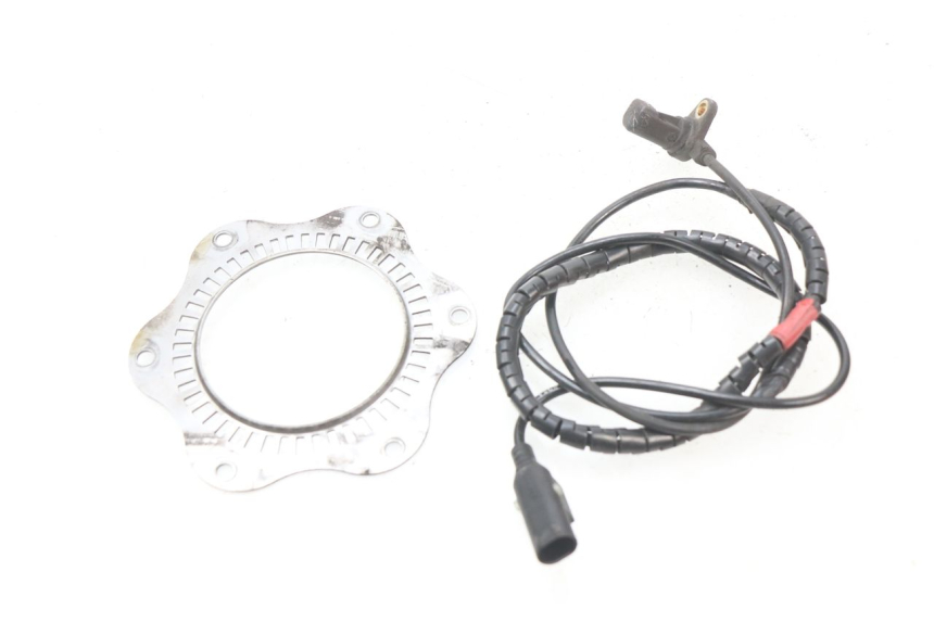 photo de FRONT ABS SENSOR PIAGGIO VESPA GTS IE ABS 300 (2016 - 2018) - Component detail