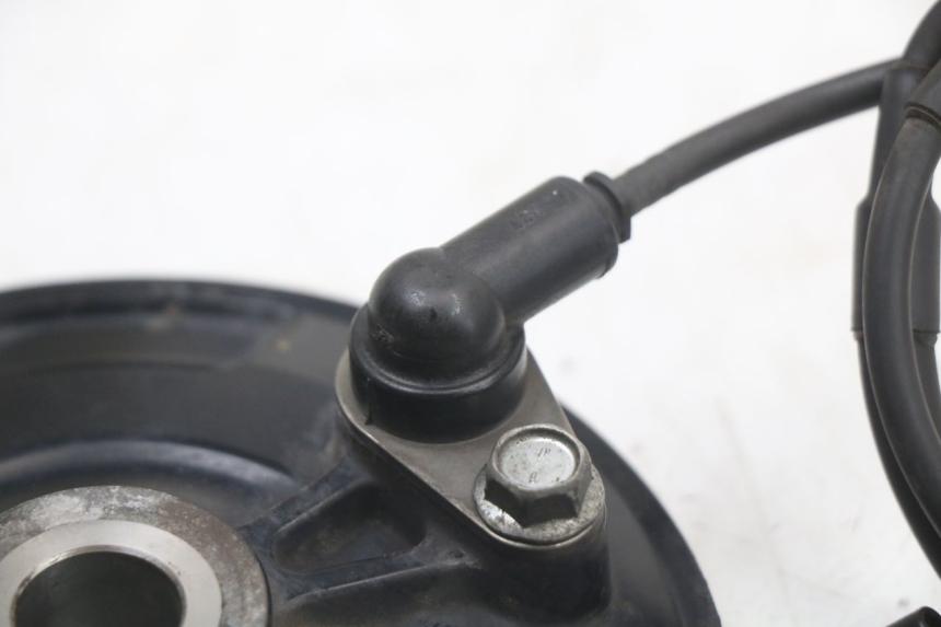 photo de FRONT ABS SENSOR YAMAHA XJ6 ABS 600 (2008 - 2016) - Technical close-up