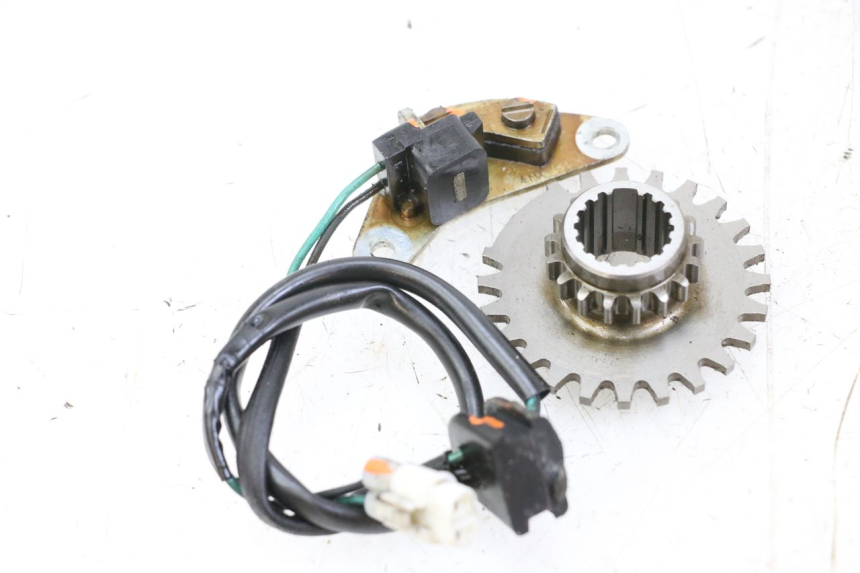 photo de IGNITION SENSOR SUZUKI GSR 750 (2011 - 2017) - Alternative perspective