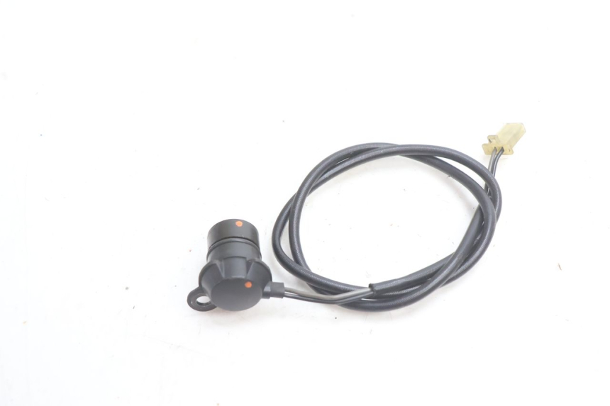 photo de IGNITION SENSOR YAMAHA YZF R GENESIS 750 (1993 - 1998) - Alternative perspective