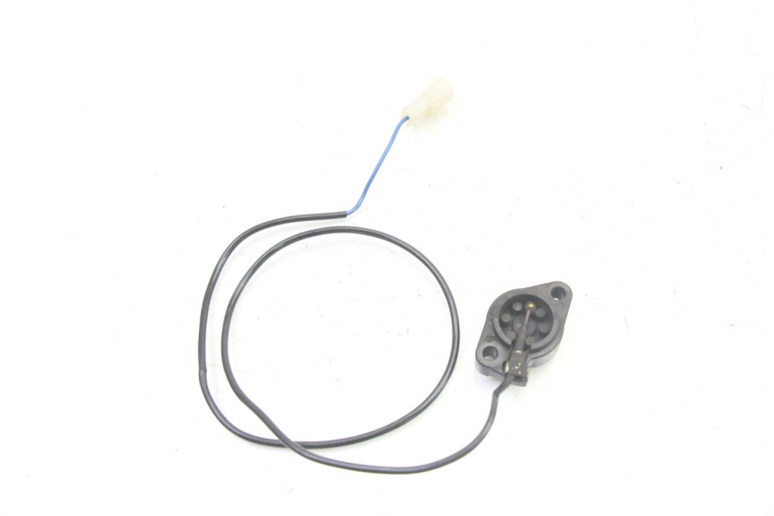 photo de NEUTRAL SENSOR SUZUKI GS GSE 500 (2001 - 2003) - Technical close-up